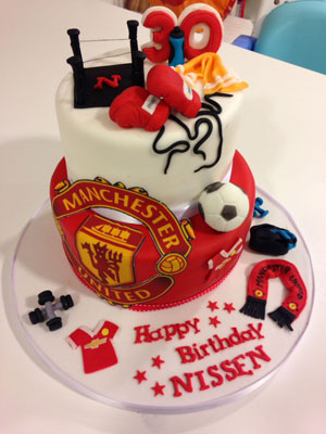 Manchester United birthday cake